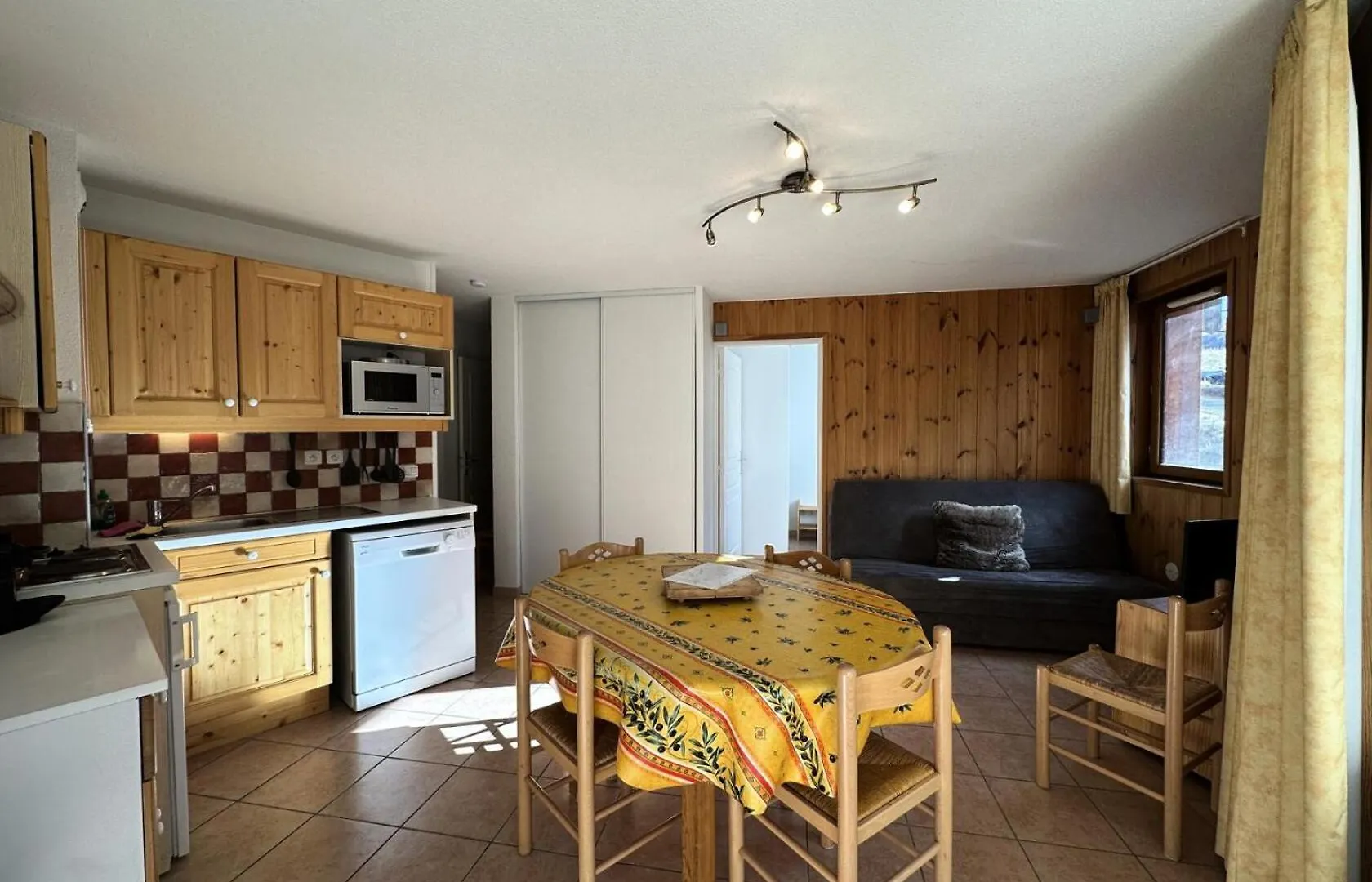 Residence Le Chamois Blond - Le Chamois Blond Mae-1351 Vars  0*, Vars (Hautes-Alpes) France
